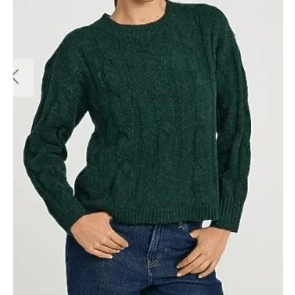 Express Women's Size Medium Emerald Green Cable Knit Crew Sweater - Picture 4 of 9